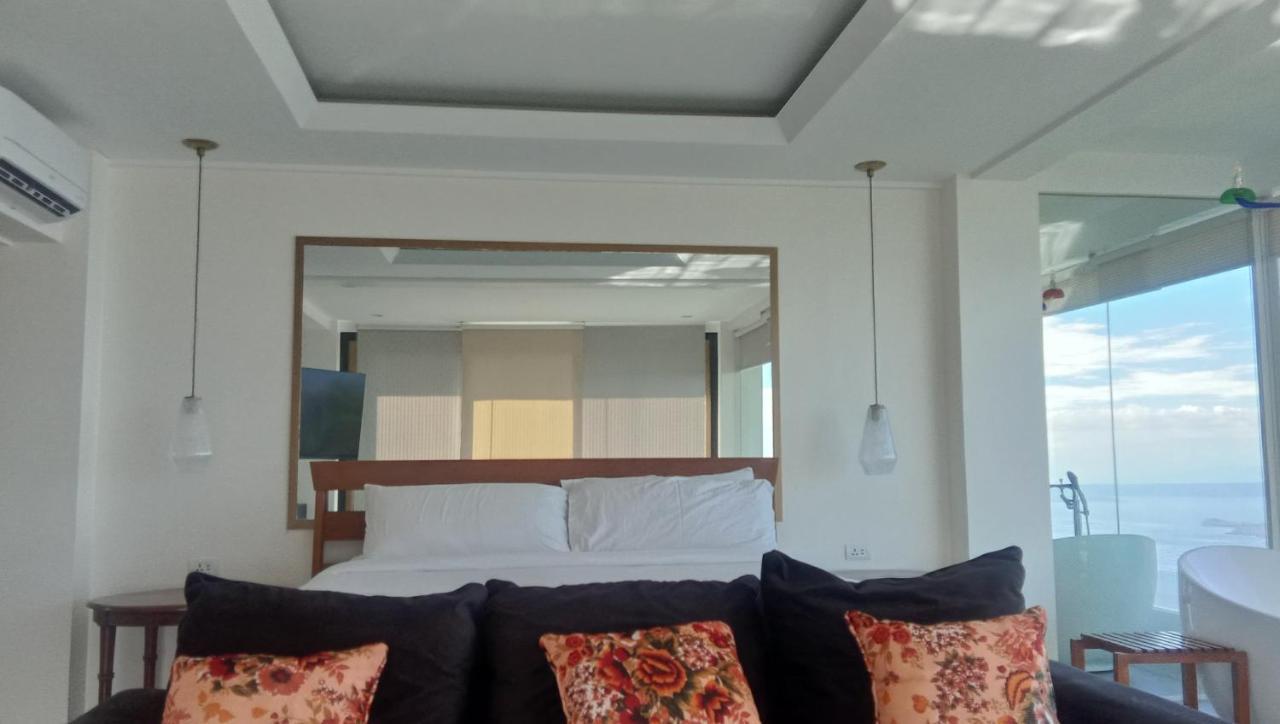 The Carmelence View Bed and Breakfast Tagaytay City Exteriör bild