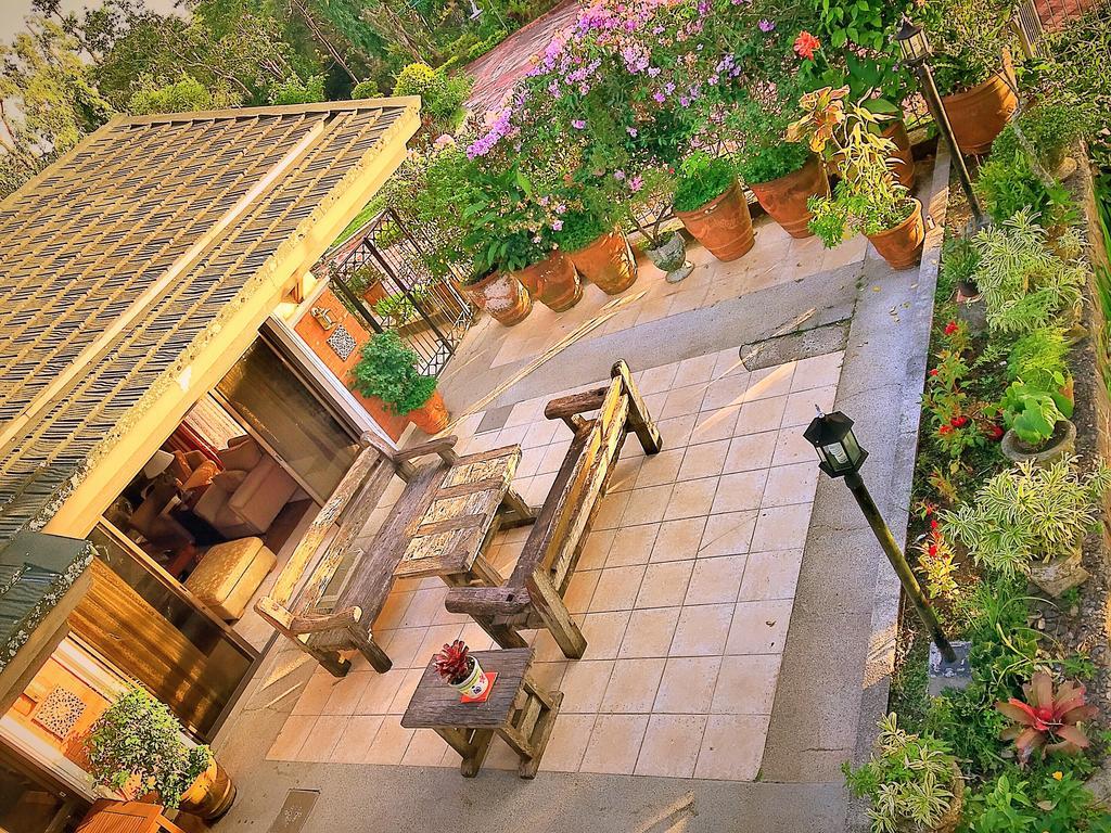 The Carmelence View Bed and Breakfast Tagaytay City Exteriör bild