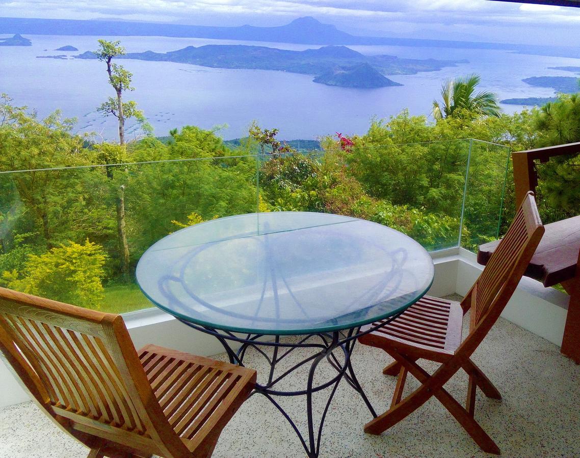 The Carmelence View Bed and Breakfast Tagaytay City Exteriör bild