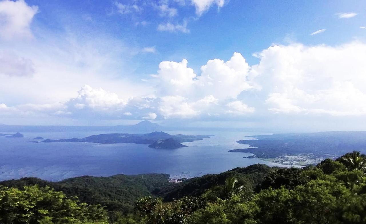 The Carmelence View Bed and Breakfast Tagaytay City Exteriör bild